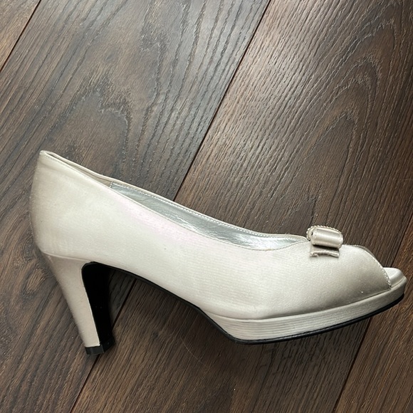 Linea Comoda Soraya Italian Leather heels - Picture 11 of 13